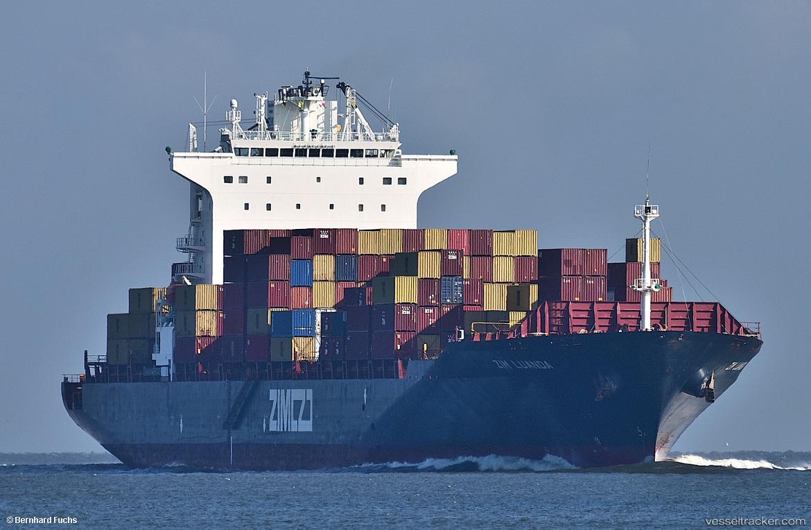 Zim-Luanda - Container Ship vessel
