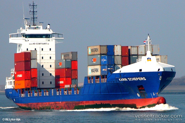Lucia-B - Container Ship