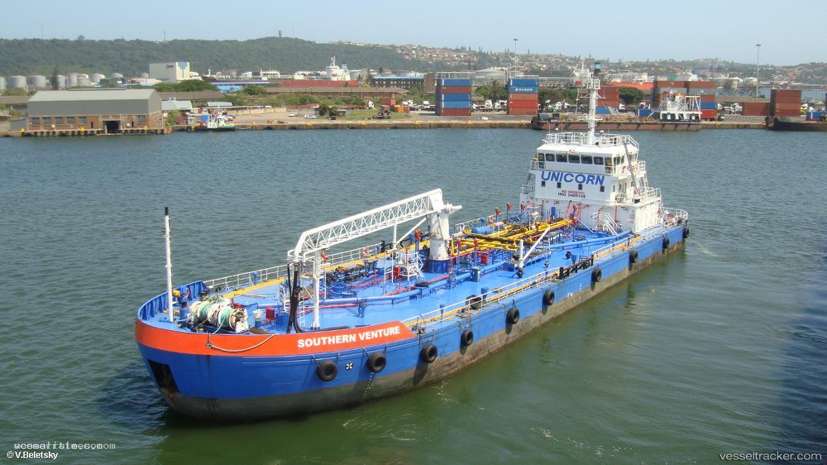 Southern-Venture - [service_ship.barge] vessel registered in South Africa