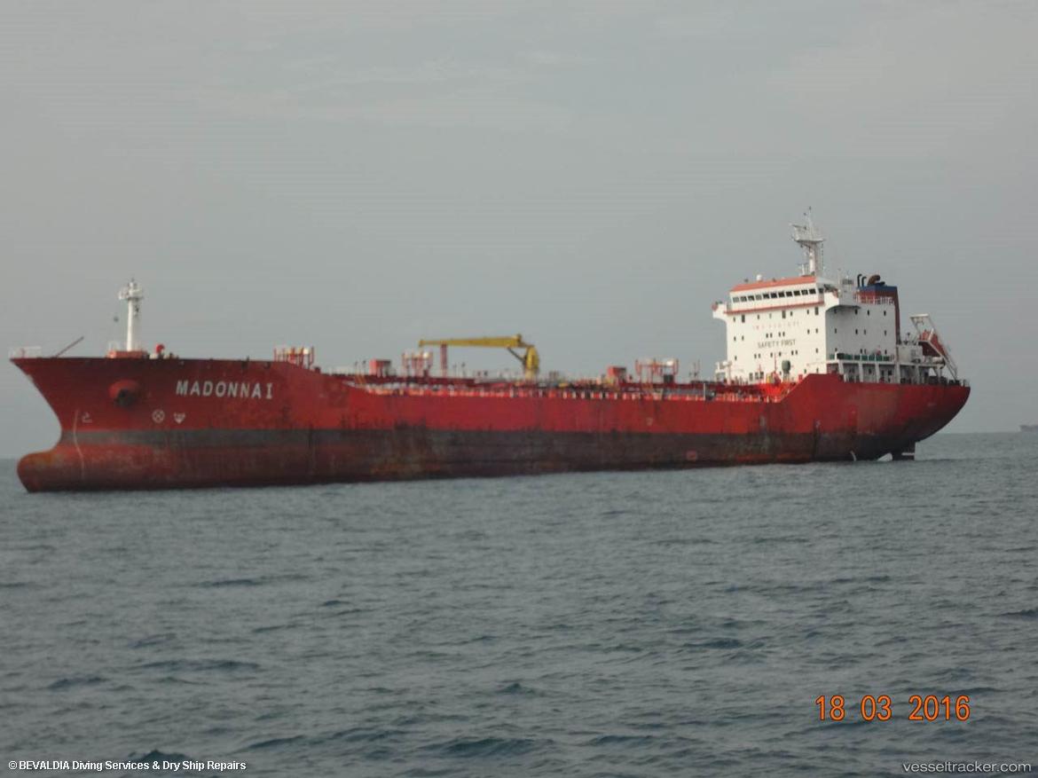 Eonia - Oil Products Tanker vessel