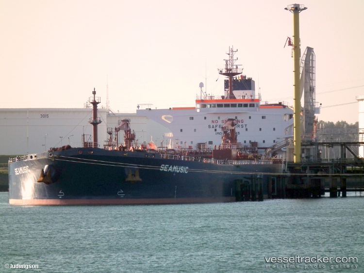 Seamusic - Crude Oil Tanker vessel
