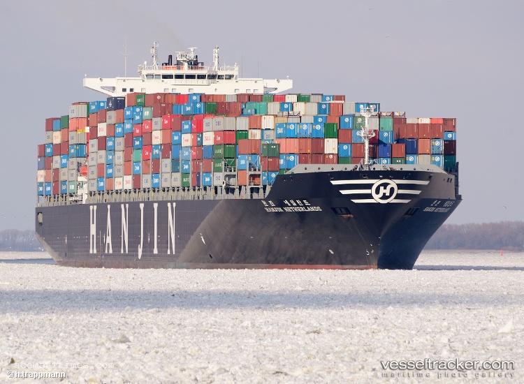 Kandla-Express - Container Ship