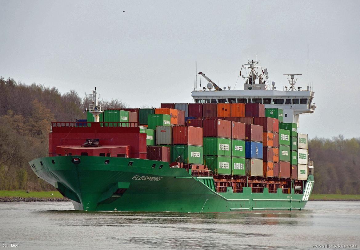 Expert - Container Ship vessel