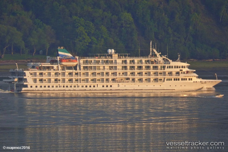 Pearl-Mist - Cruise Ship vessel