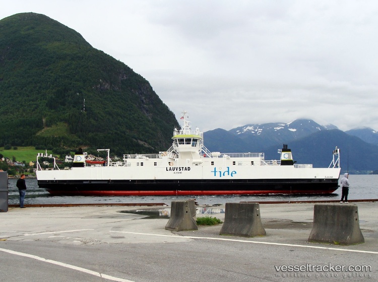Lauvstad - Passenger Ro Ro Cargo Ship vessel