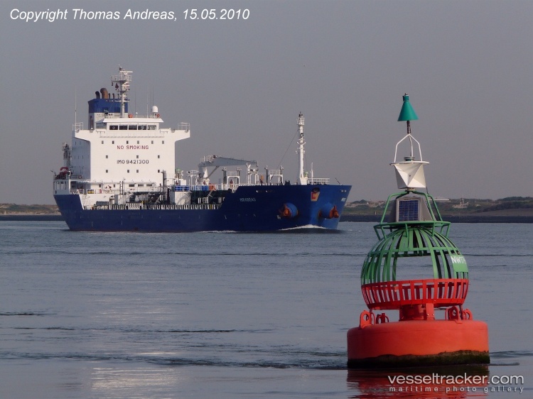 Punta-Piramides - Chemical Oil Products Tanker vessel