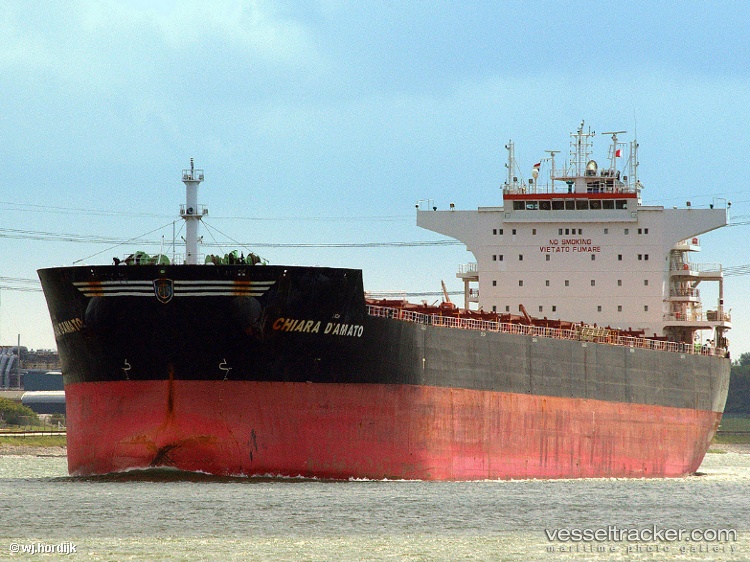 Uno - Bulk Carrier vessel