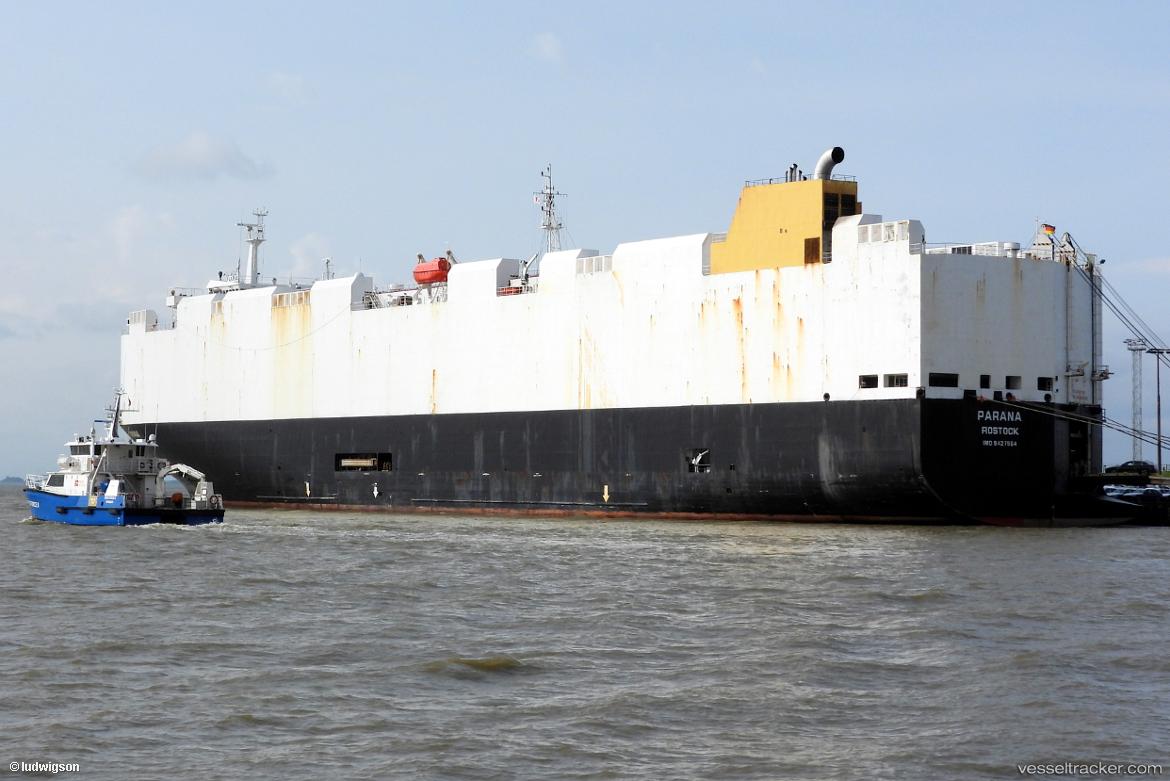 Parana - Vehicles Carrier vessel