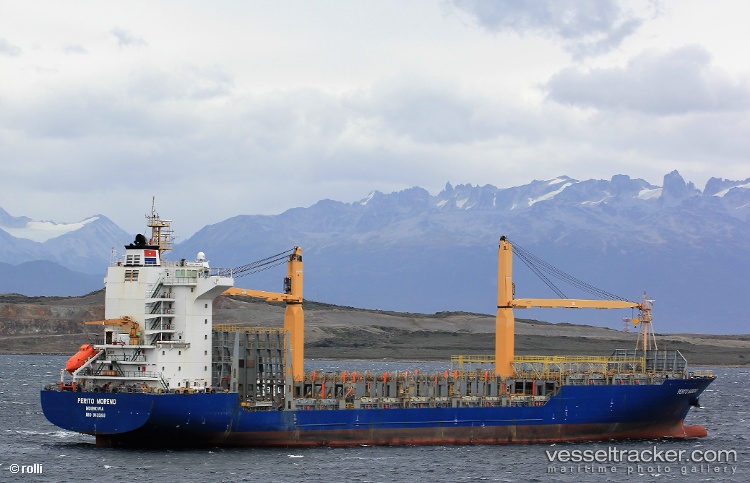 Perito-Moreno - Container Ship vessel