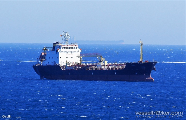 Neo-Trader - Oil Products Tanker vessel