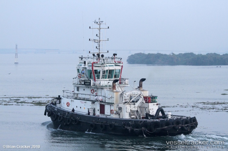 Tug-Vypeen - Tug vessel