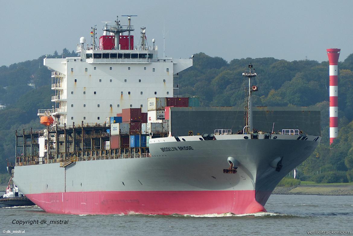 Brooklyn-Bridge - Container Ship vessel