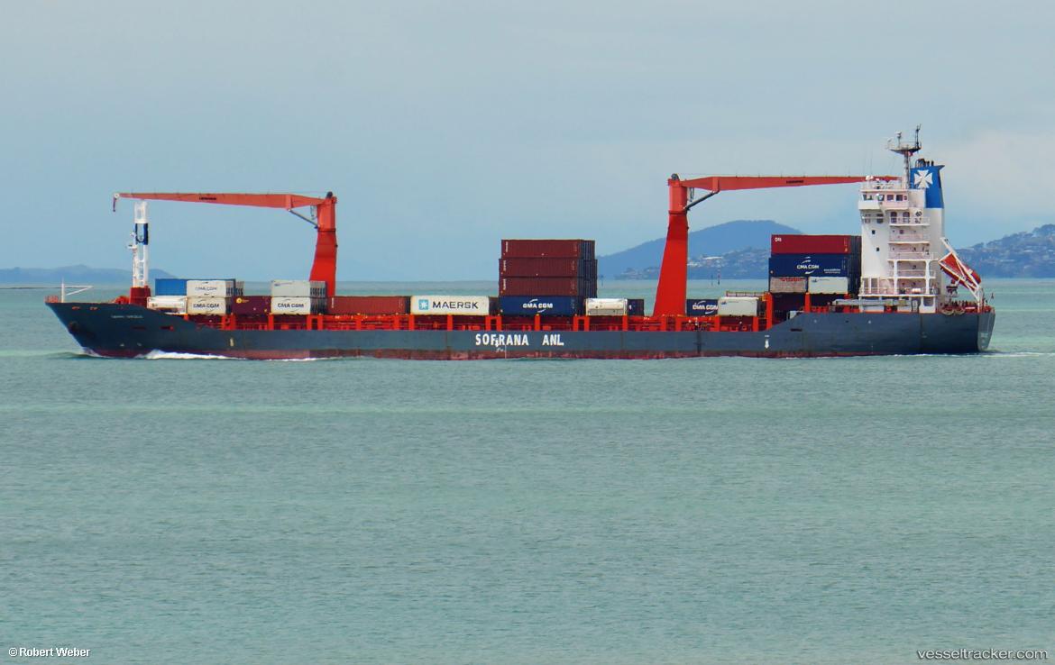 Tahat - Container Ship vessel