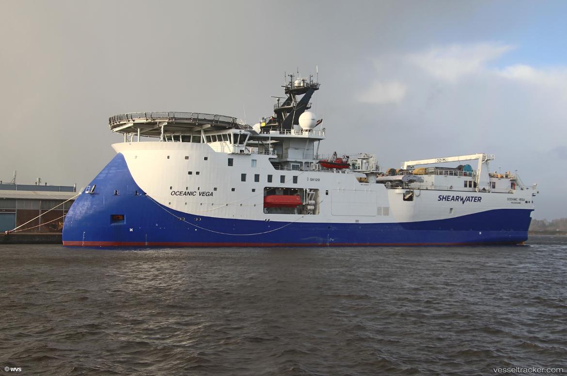 Oceanic-Vega - Research Vessel