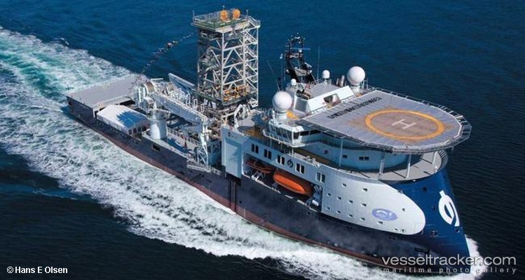 Island-Intervention - Well Stimulation Vessel vessel