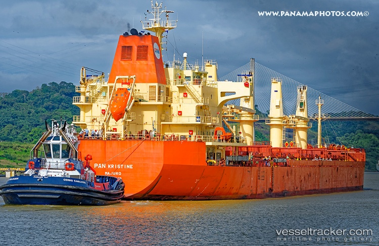 Explor - Bulk Carrier vessel