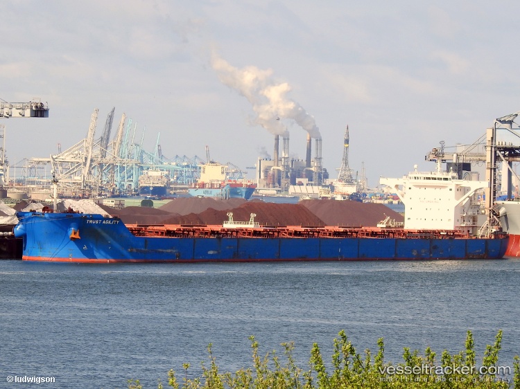 Cape-Proteus - Bulk Carrier vessel