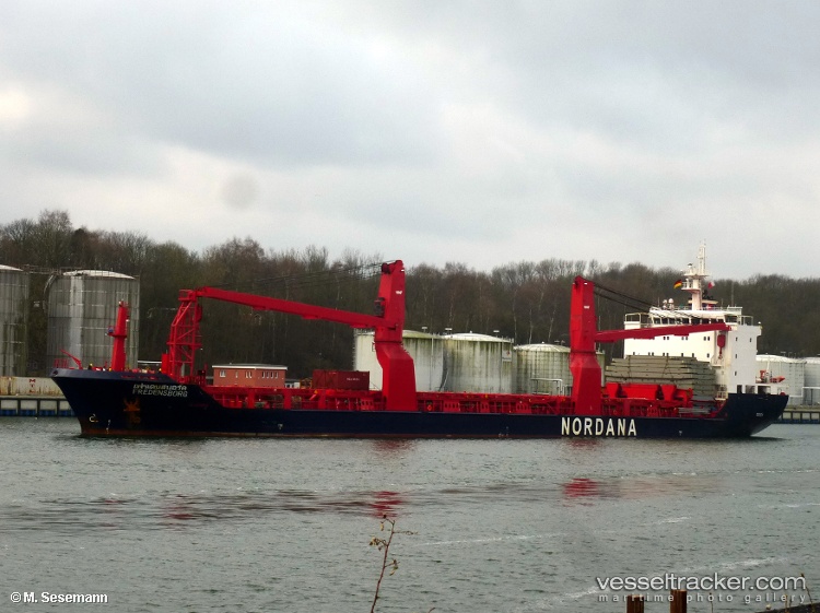 Fredensborg - Deck Cargo Ship vessel