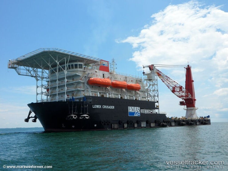 Mama-Theresa - Crane Ship vessel