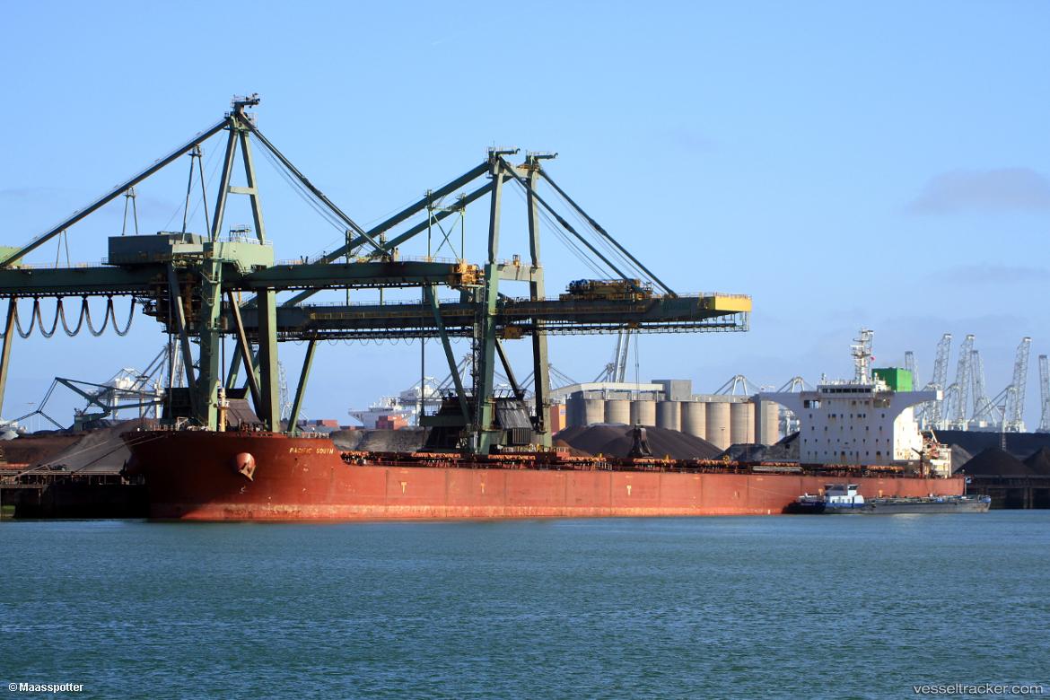 Pacific-South - Bulk Carrier vessel