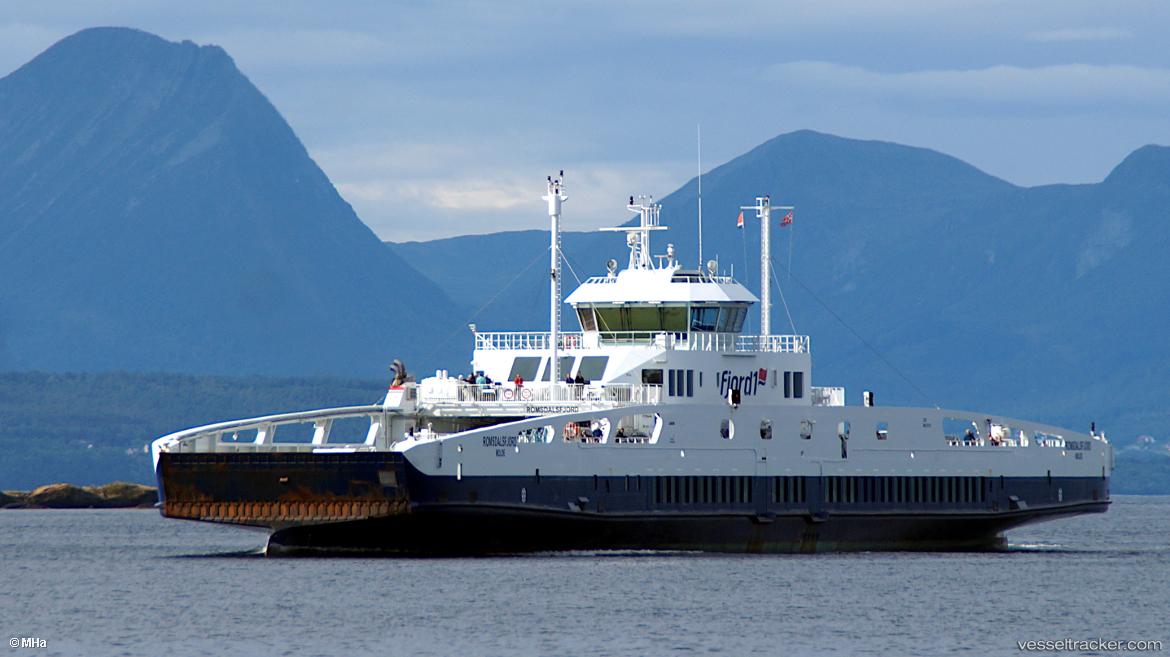 Romsdalsfjord - Passenger Ro Ro Cargo Ship vessel