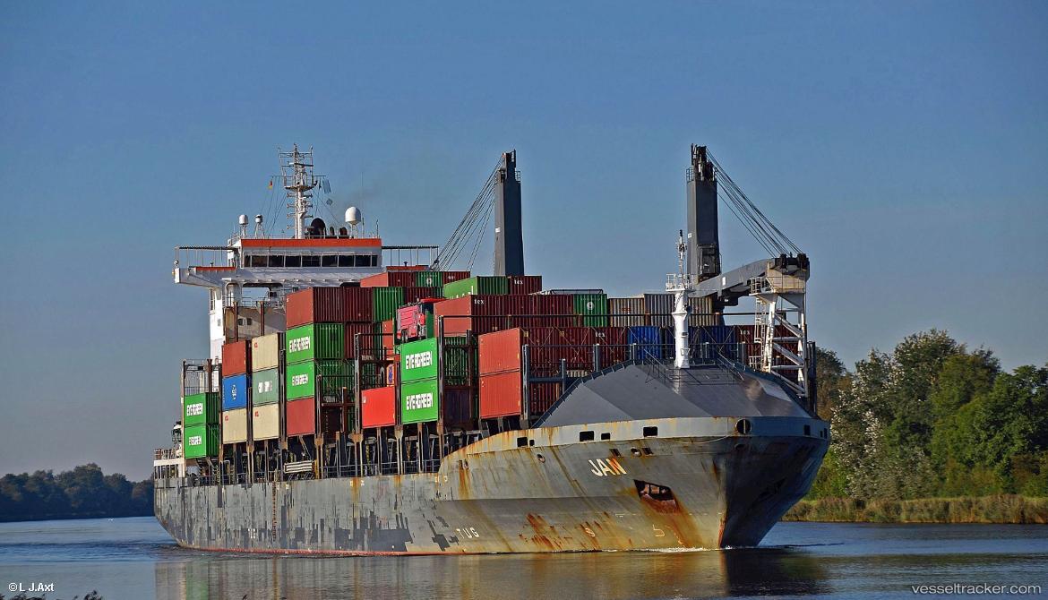Jan - Container Ship vessel