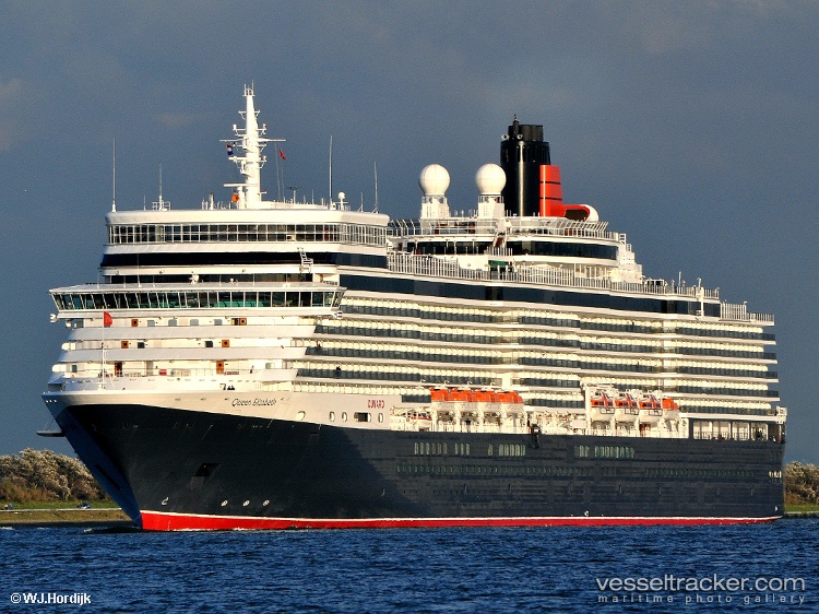 Queen-Elizabeth - Cruise Ship vessel