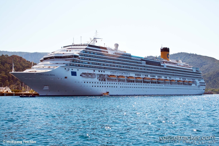 Costa-Fascinosa - Cruise Ship vessel