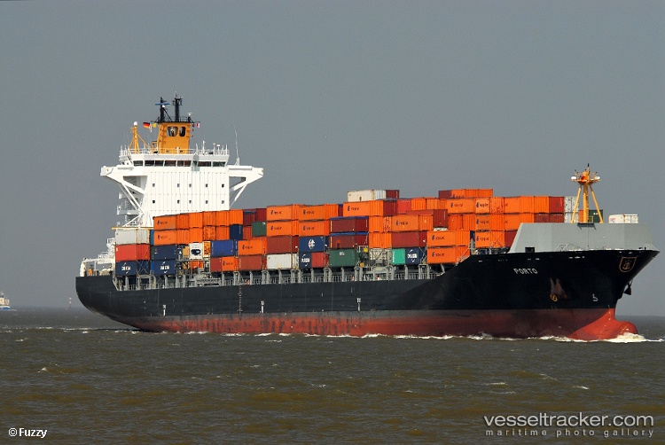 Porto - Container Ship vessel