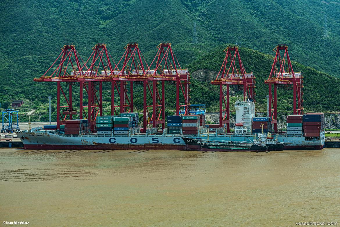 Cosco-Venice - Container Ship vessel