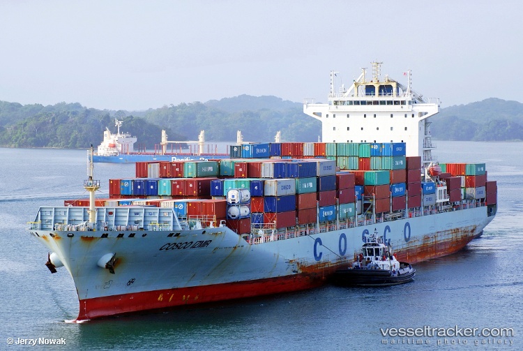 Cosco-Izmir - Container Ship vessel