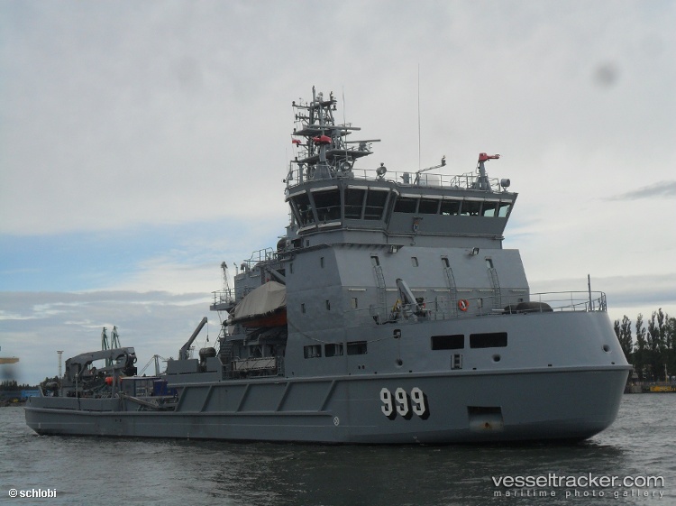 Fns-Louhi-999 - Pollution Control Vessel vessel