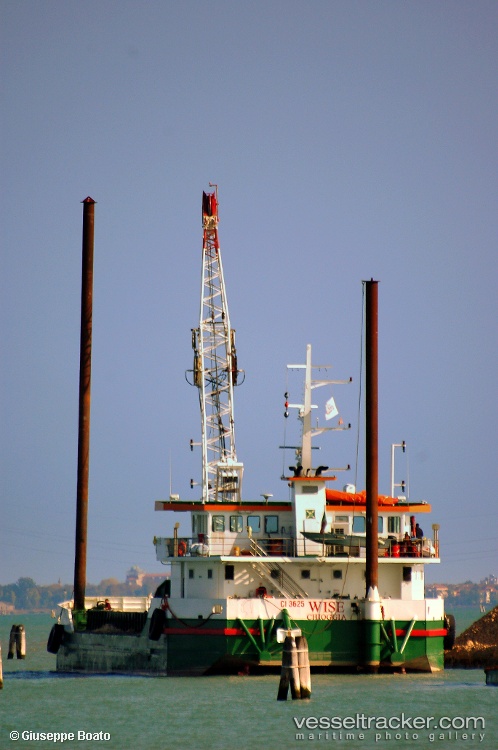 Antonio-Primo - Deck Cargo Ship vessel