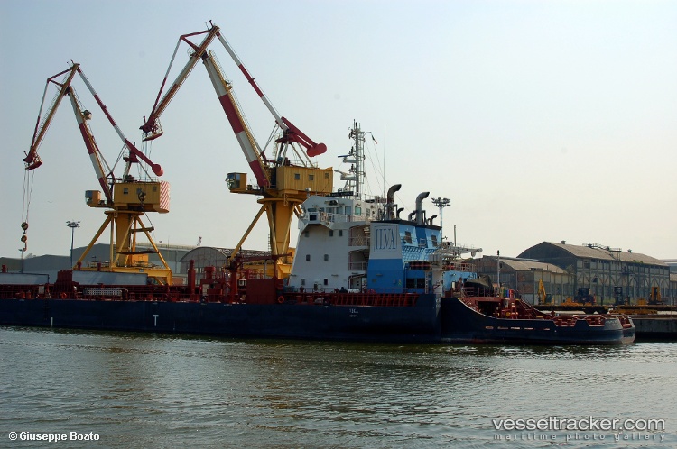 Corona-Australe - Pusher Tug vessel