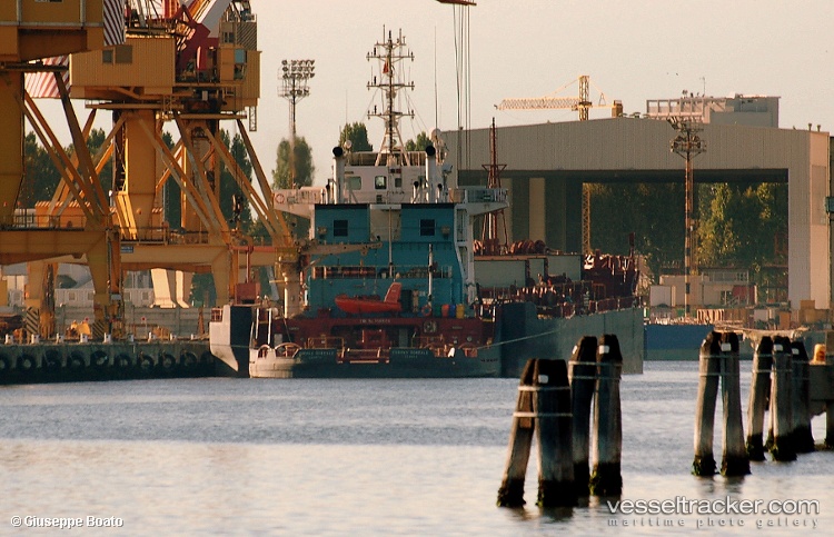 Corona-Boreale - Pusher Tug vessel