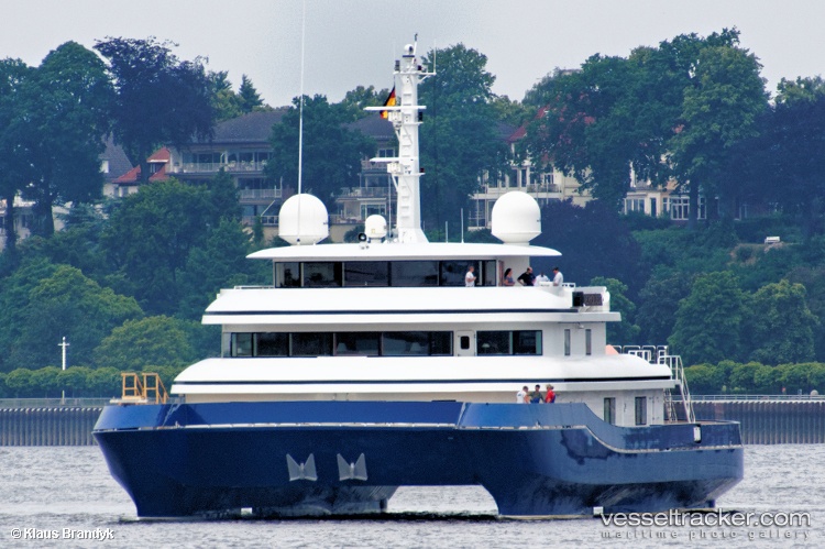 Nurja - Service Ship vessel