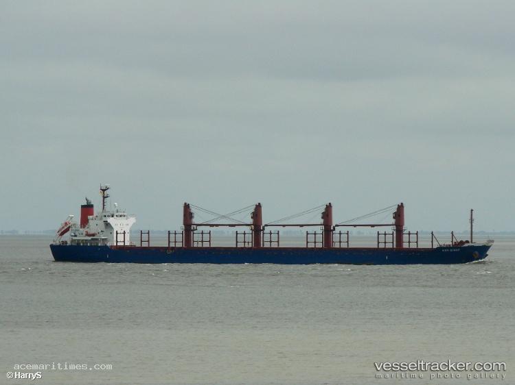 Ken-Giant - Bulk Carrier