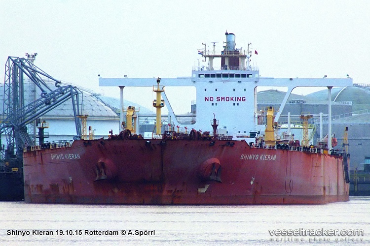 Nave-Universe - Crude Oil Tanker vessel