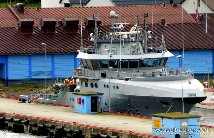 Knm-Magnus-Lagaboete - Patrol Vessel