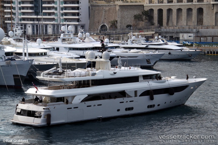 Photon - Service Ship vessel