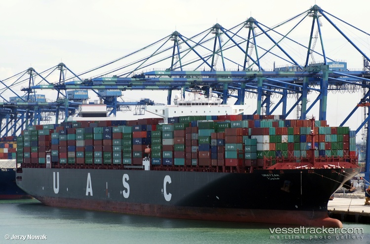 Unayzah-Express - Container Ship vessel