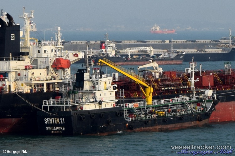 Merlion-21 - Bunkering Tanker
