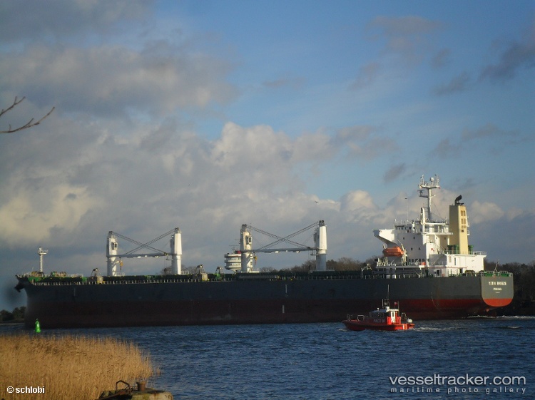 Union-Glory - Bulk Carrier vessel