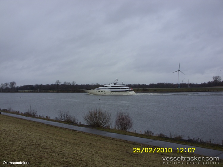 Eminence - Service Ship vessel