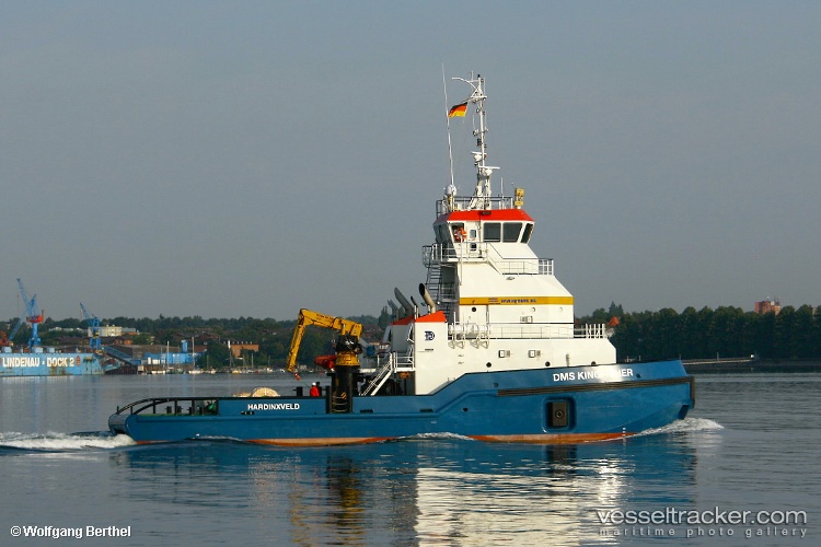Kingfisher - Pusher Tug