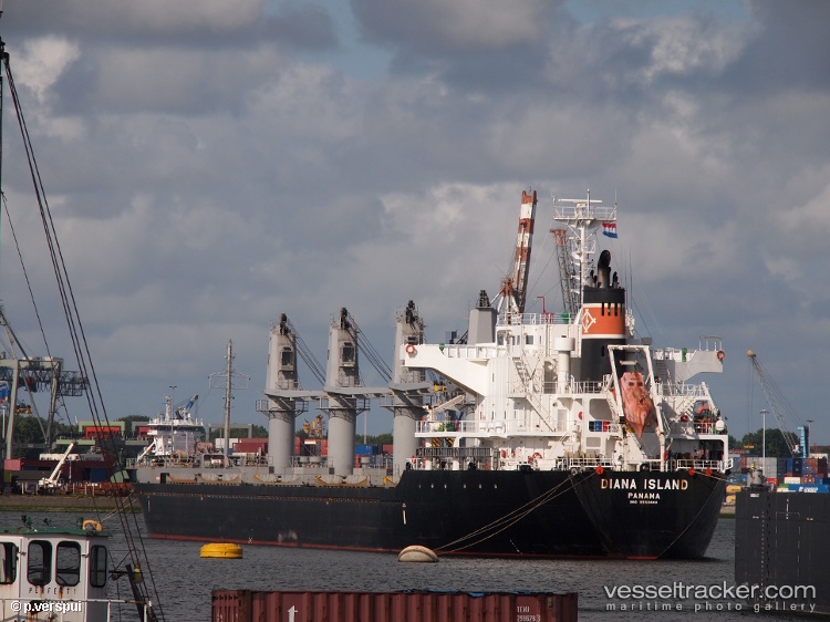 Wyuna - Cement Carrier vessel