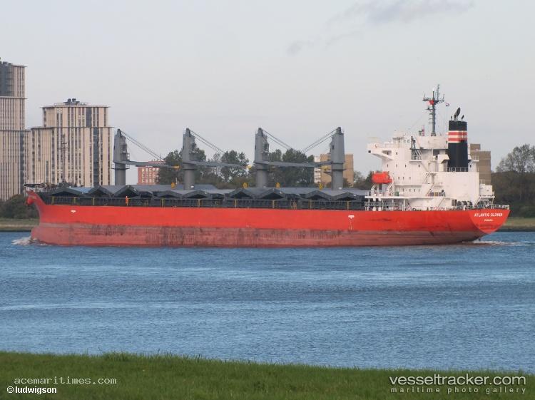 Manta-Nilgun - General Cargo Ship
