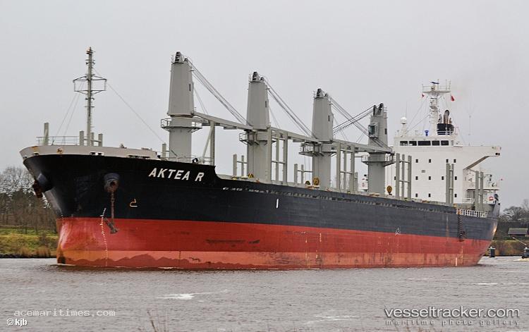Lucky-Hope - Bulk Carrier