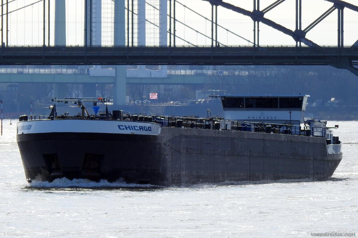 Chicago - Chemical Oil Products Tanker vessel