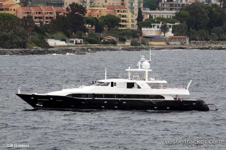 Lady-In-Blue - Service Ship vessel